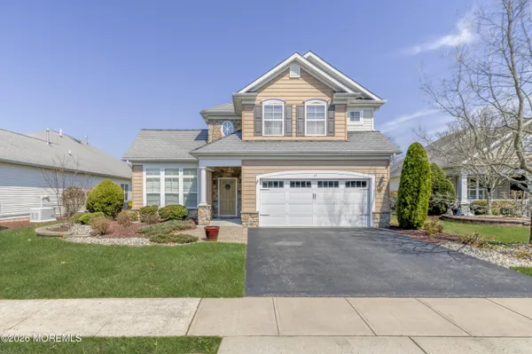 $749,999 | 17 East Sagamore Drive, Farmingdale, NJ 07727