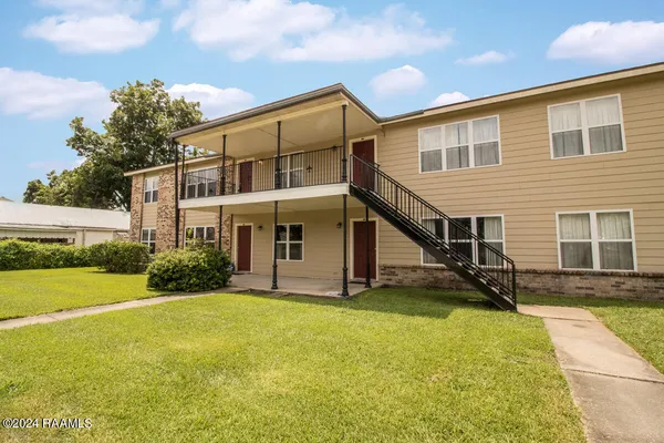 $825,000 | 405 North Gertrude Street, Abbeville, LA 70510