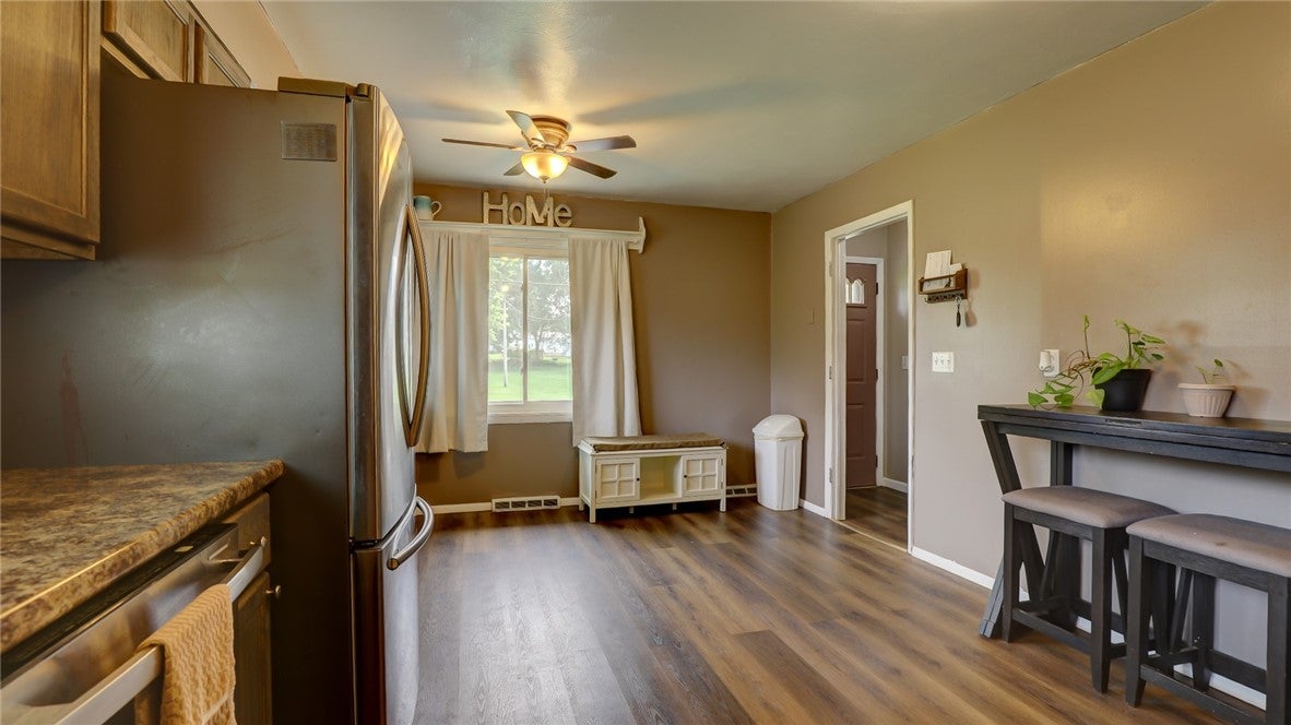 1602 West Melrose Court Decatur, IL 62526 - Photo 10 of 36 Gallery Image 10