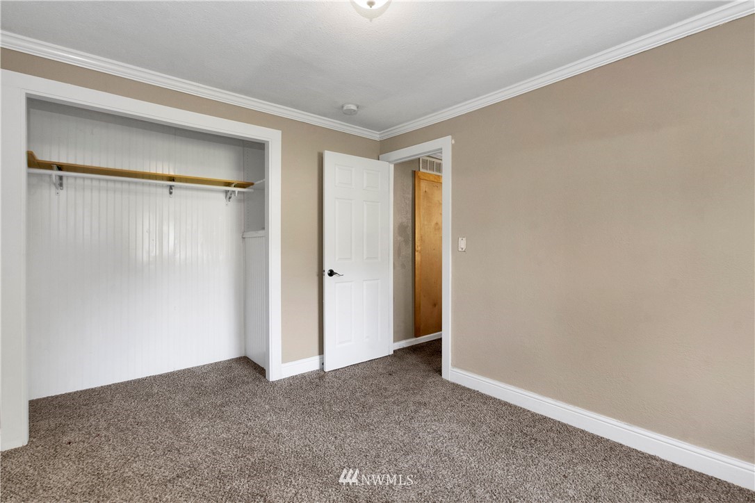 6639 Littlerock Road Southwest Tumwater, WA 98512 - Photo 16 of 34 Gallery Image 16