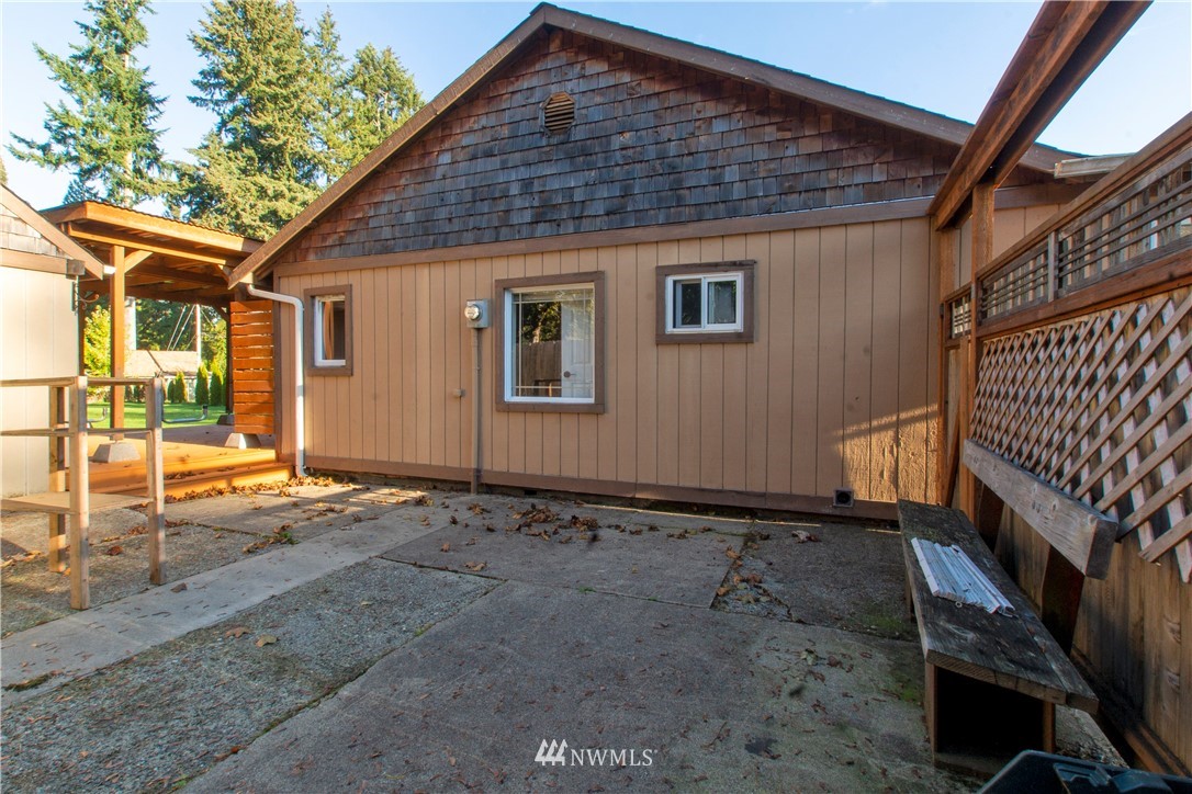 6639 Littlerock Road Southwest Tumwater, WA 98512 - Photo 7 of 34 Gallery Image 7