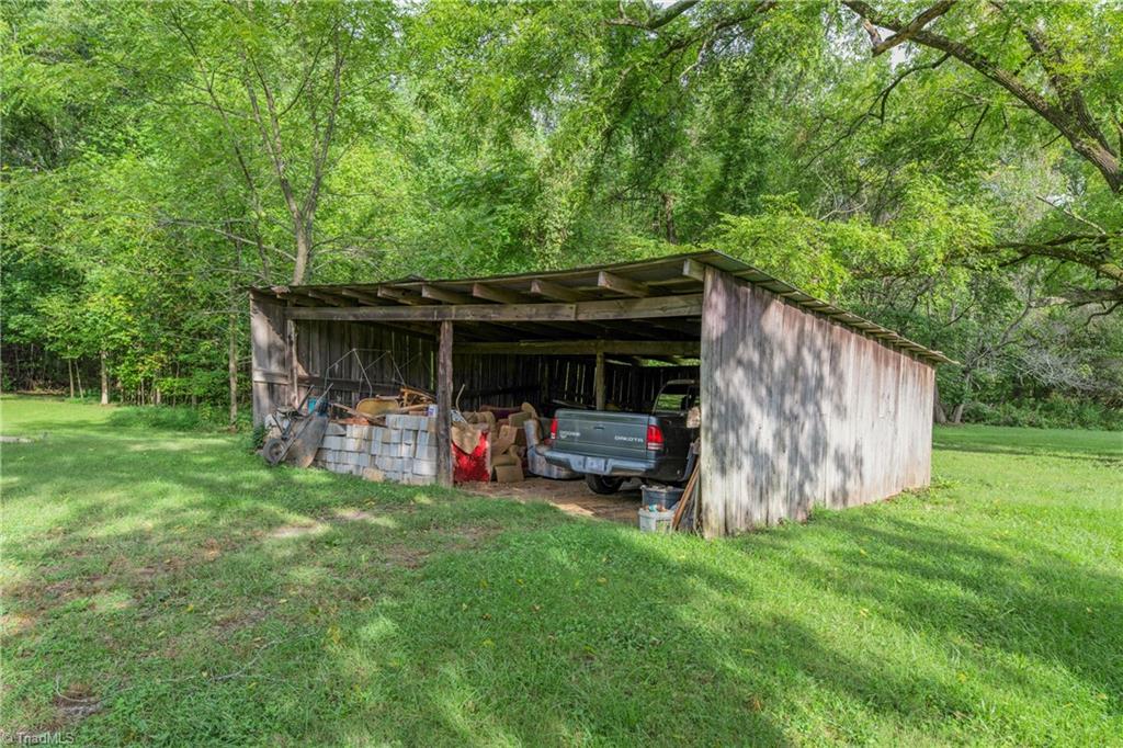 737 Joyce Circle High Point, NC 27265 - Photo 11 of 37