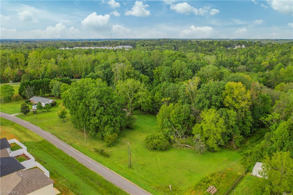 737 Joyce Circle High Point, NC 27265 - Photo 19 of 37