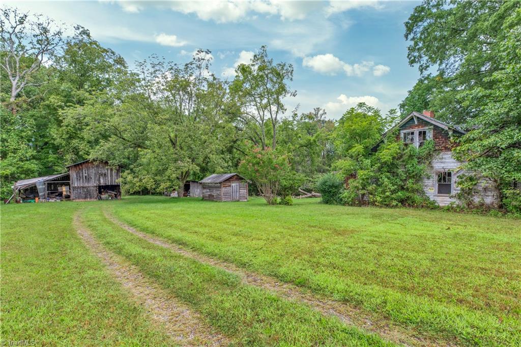 737 Joyce Circle High Point, NC 27265 - Photo 23 of 37