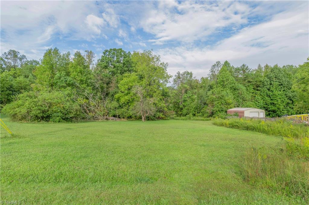 737 Joyce Circle High Point, NC 27265 - Photo 6 of 37