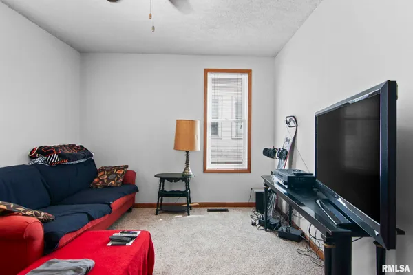$100,000 | 612 South English Avenue, Springfield, IL 62704