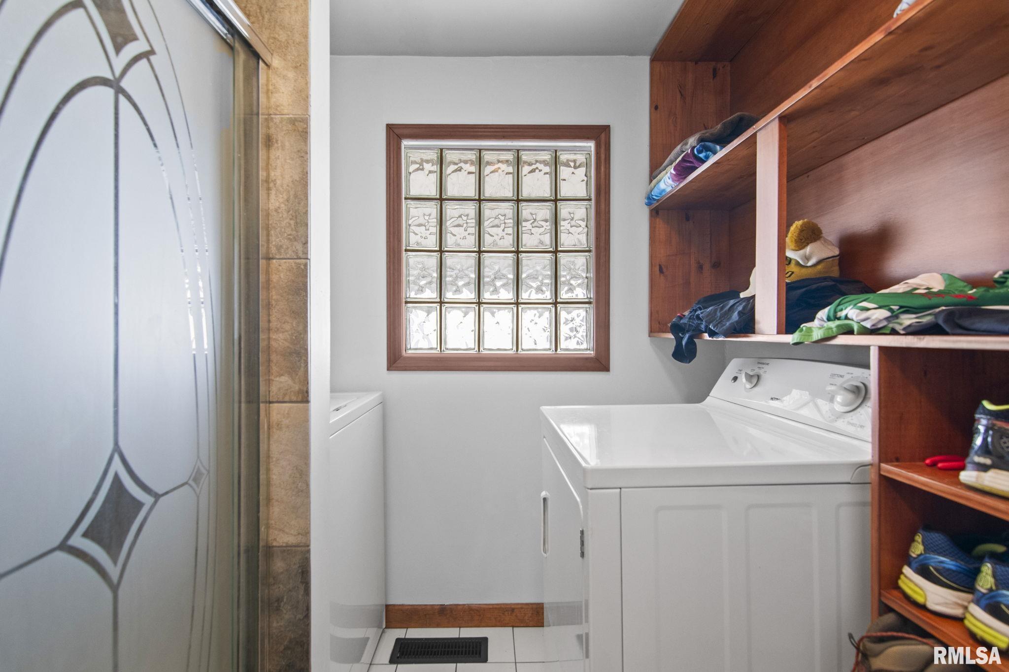 612 South English Avenue Springfield, IL 62704 - Photo 16 of 27