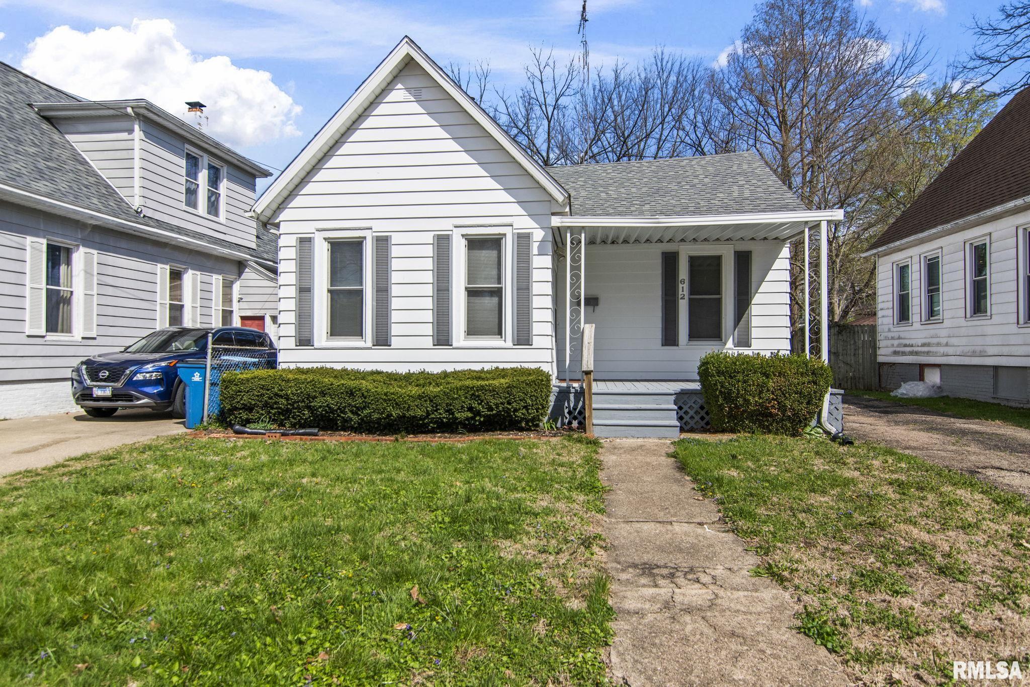 612 South English Avenue Springfield, IL 62704 - Photo 2 of 27