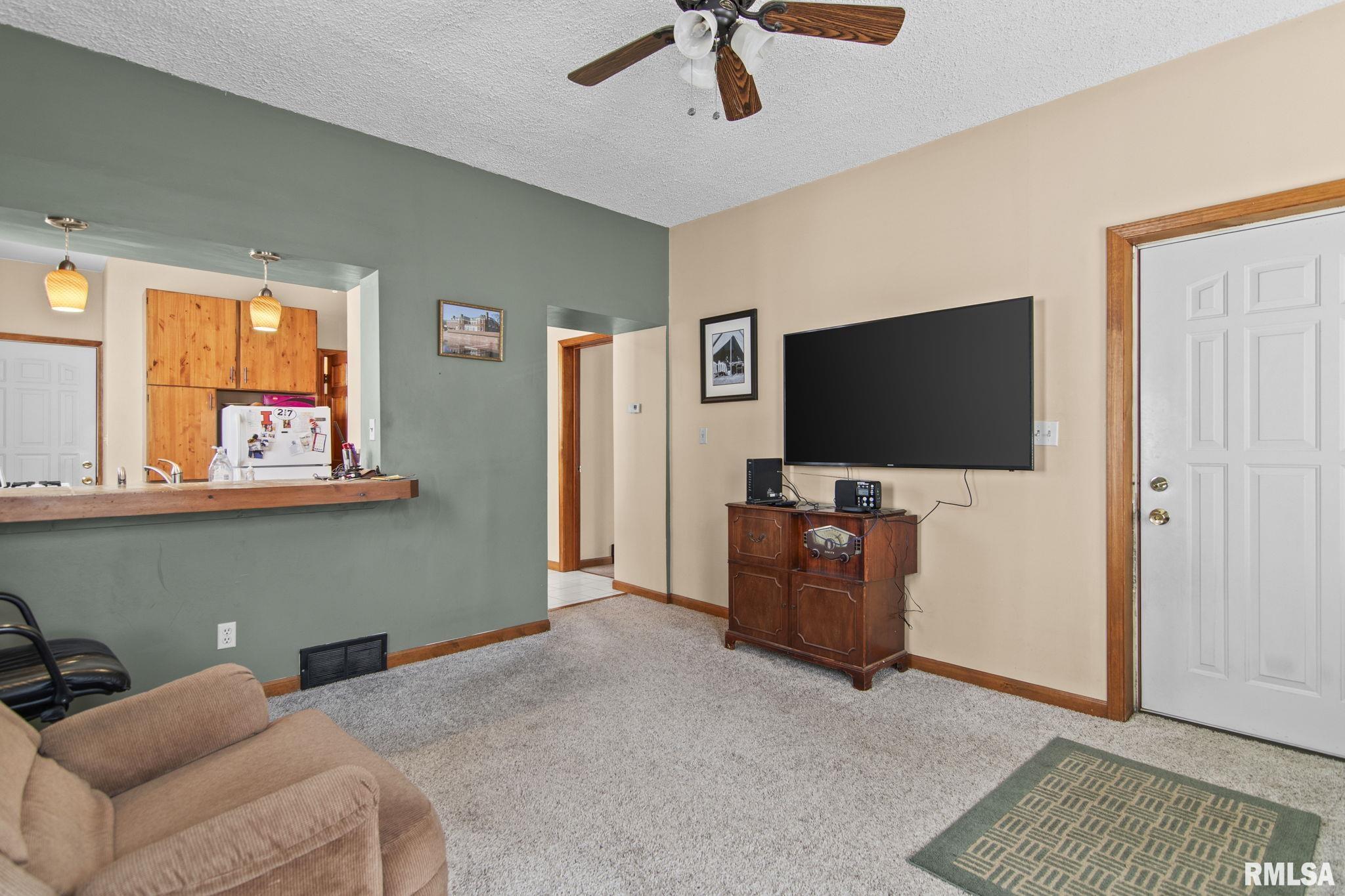 612 South English Avenue Springfield, IL 62704 - Photo 6 of 27