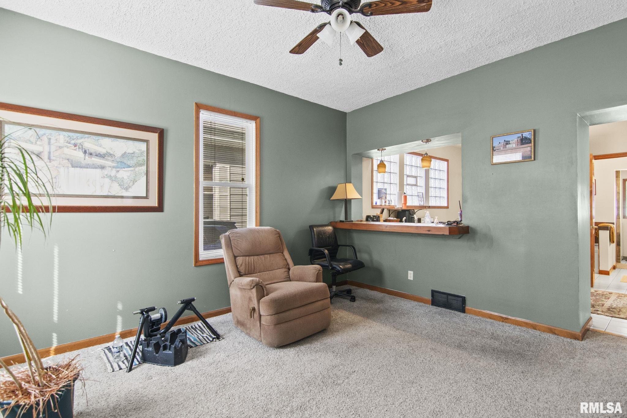 612 South English Avenue Springfield, IL 62704 - Photo 7 of 27