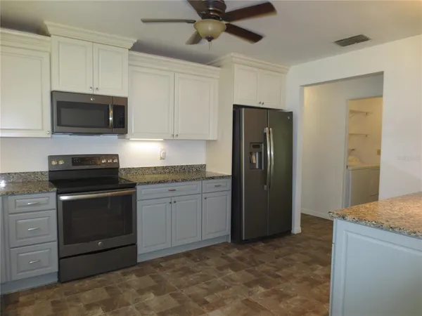 $2,600 | 2820 Lomond Drive, Palm Harbor, FL 34684