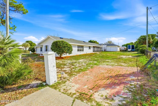 $1,200,000 | 224 East Lakeshore Drive, Panama City Beach, FL 32413