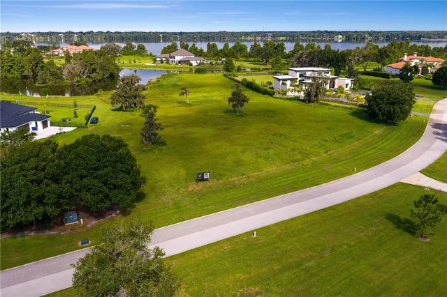 a view of an outdoor space