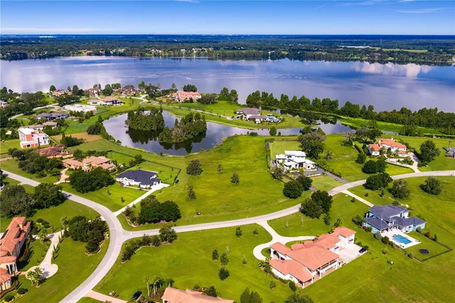 $590,000 | 10702 Osprey Landing Way, Thonotosassa, FL 33592