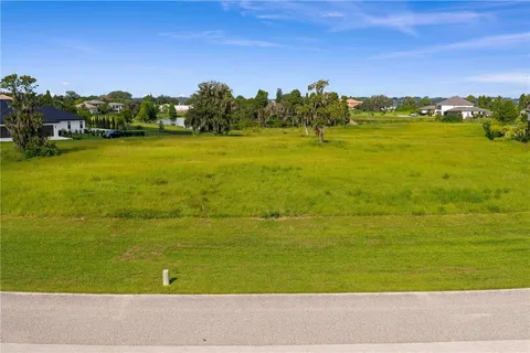 a view of an ocean view