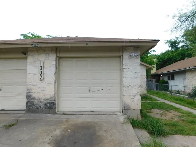 a view of outdoor space