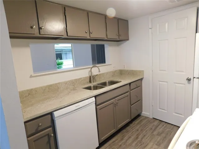 $1,195 | 1002 Fieldwood Drive, Unit B, Austin, TX 78758