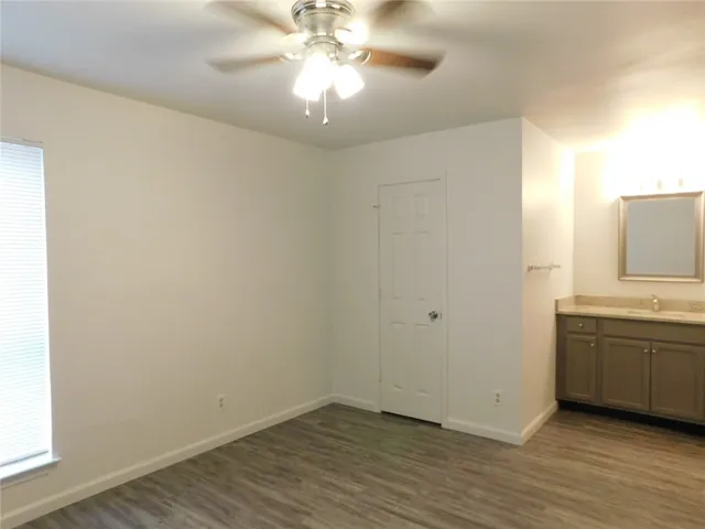 $1,195 | 1002 Fieldwood Drive, Unit B, Austin, TX 78758
