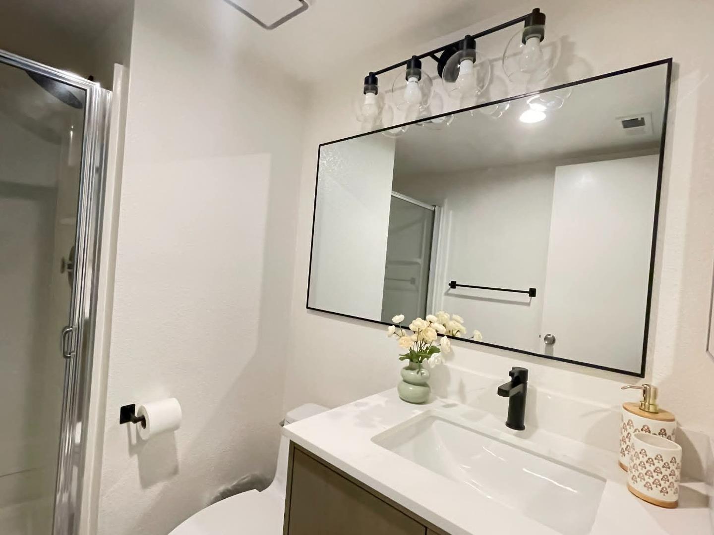 20 Torregata Loop San Jose, CA 95134 - Photo 23 of 39