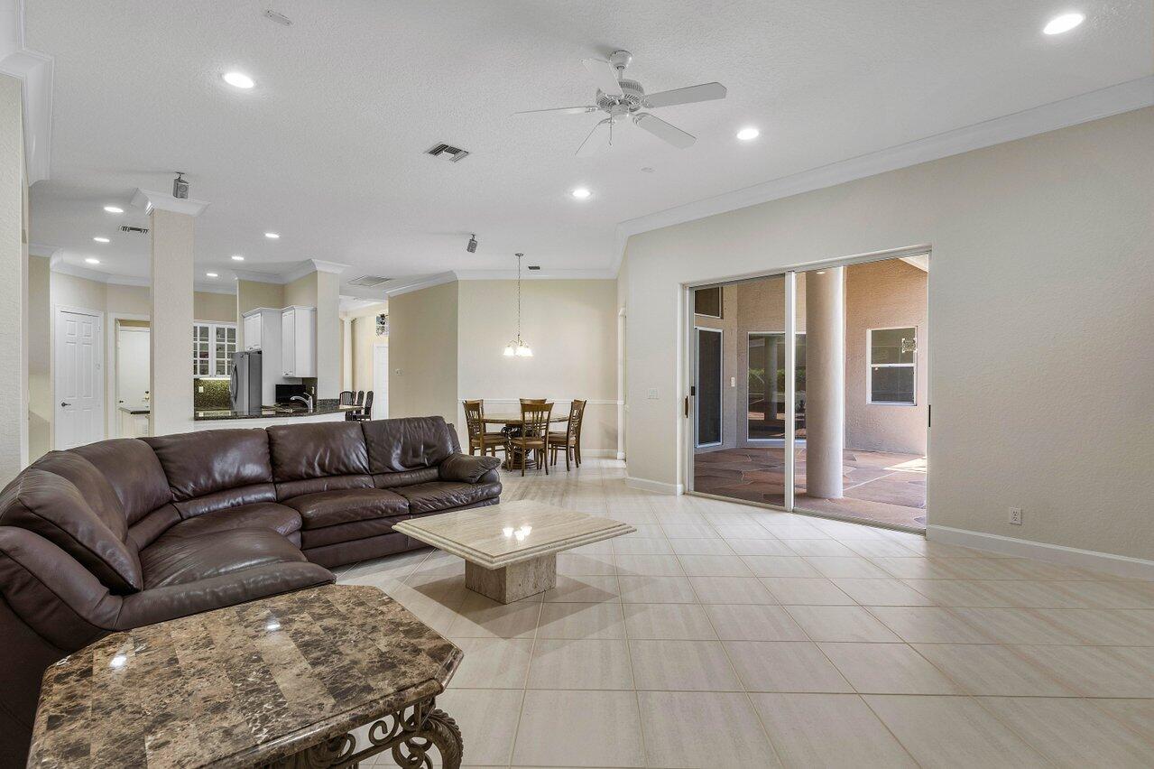 21175 Falls Ridge Way Boca Raton, FL 33428 - Photo 13 of 68 114-21175FallsRidgeWay-BocaRaton-FL-3342