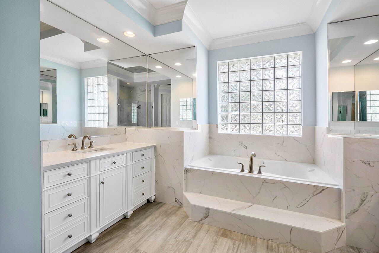 21175 Falls Ridge Way Boca Raton, FL 33428 - Photo 27 of 68 029-21175FallsRidgeWay-BocaRaton-FL-3342