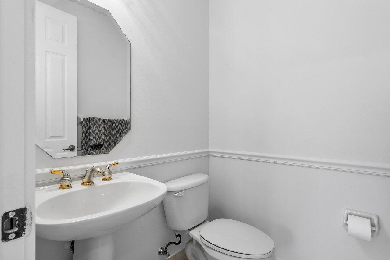 21175 Falls Ridge Way Boca Raton, FL 33428 - Photo 29 of 68 131-21175FallsRidgeWay-BocaRaton-FL-3342