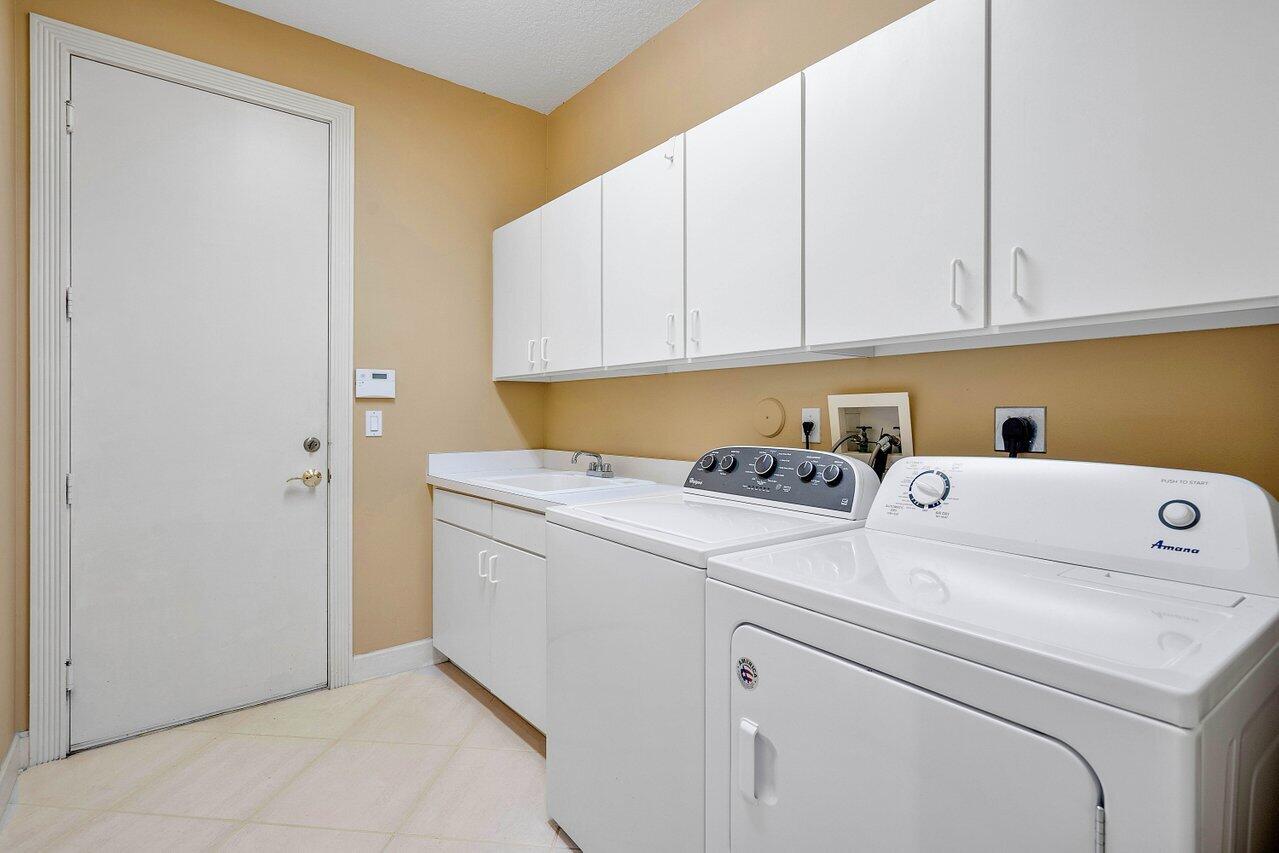 21175 Falls Ridge Way Boca Raton, FL 33428 - Photo 30 of 68 040-21175FallsRidgeWay-BocaRaton-FL-3342