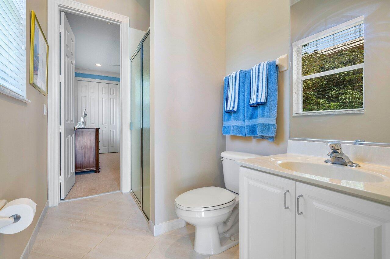 21175 Falls Ridge Way Boca Raton, FL 33428 - Photo 37 of 68 037-21175FallsRidgeWay-BocaRaton-FL-3342