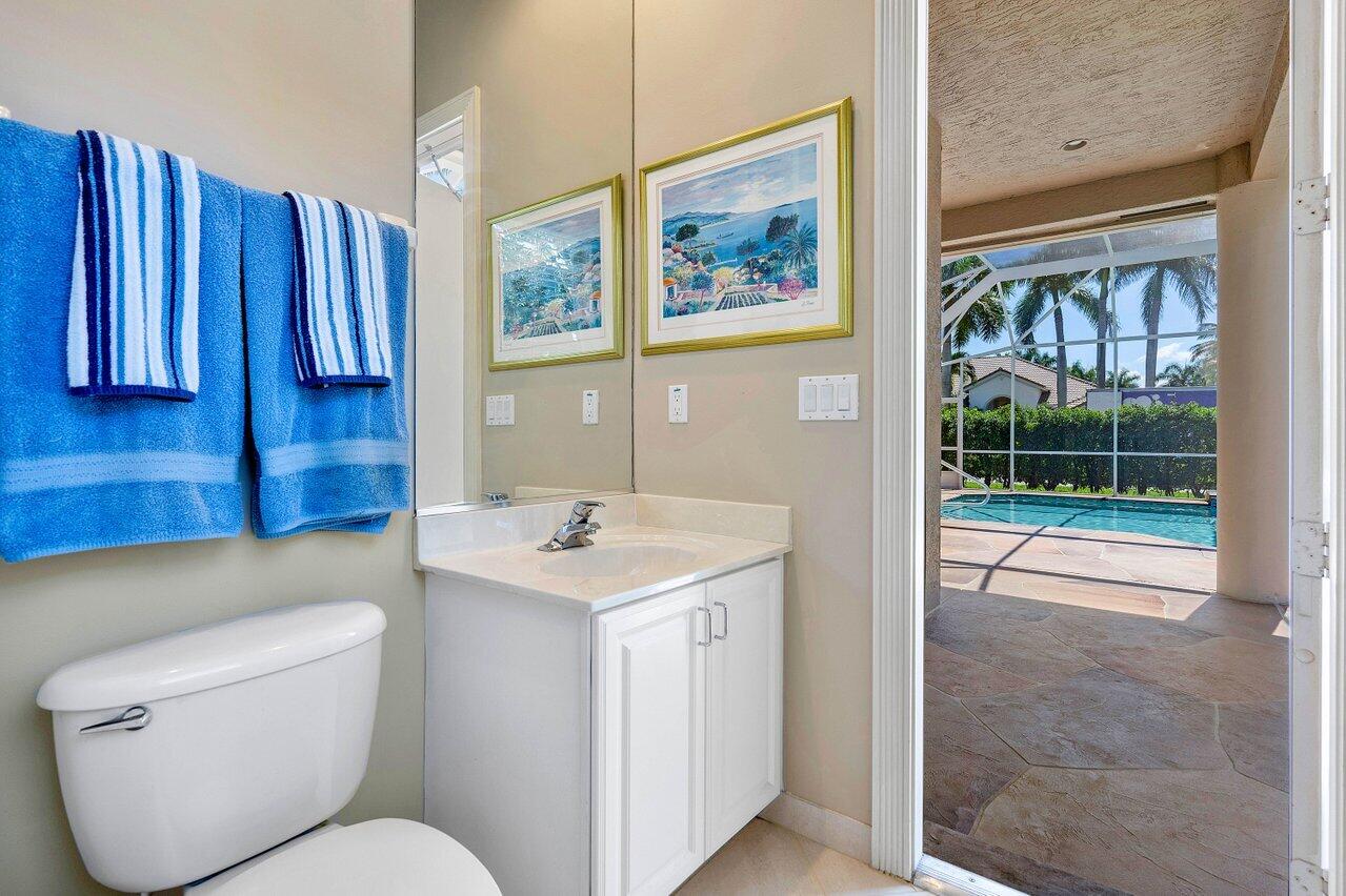 21175 Falls Ridge Way Boca Raton, FL 33428 - Photo 39 of 68 036-21175FallsRidgeWay-BocaRaton-FL-3342