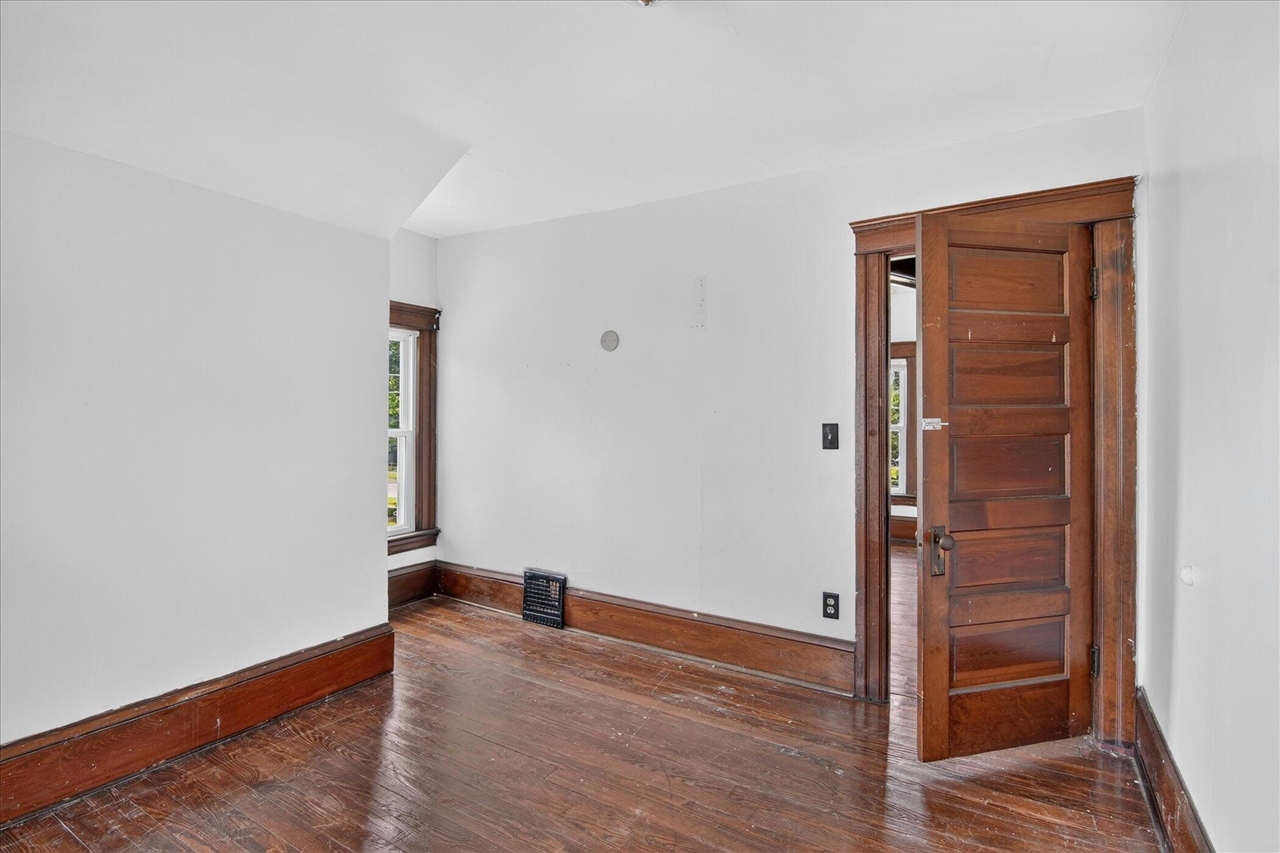 237 North Forbes Street Jackson, MI 49202 - Photo 35 of 48