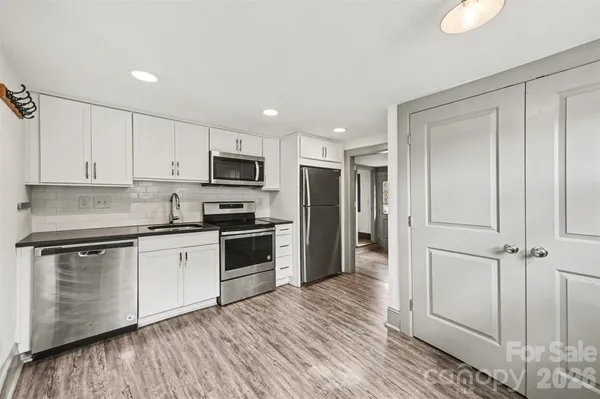 $399,000 | 506 Campus Street, Charlotte, NC 28216