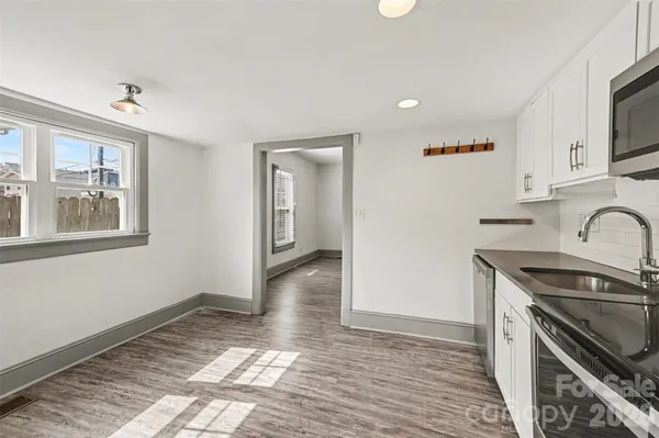 $399,000 | 506 Campus Street, Charlotte, NC 28216