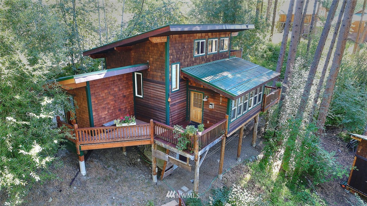 13 Trillium Road Winthrop, WA 98862 - Photo 4 of 25