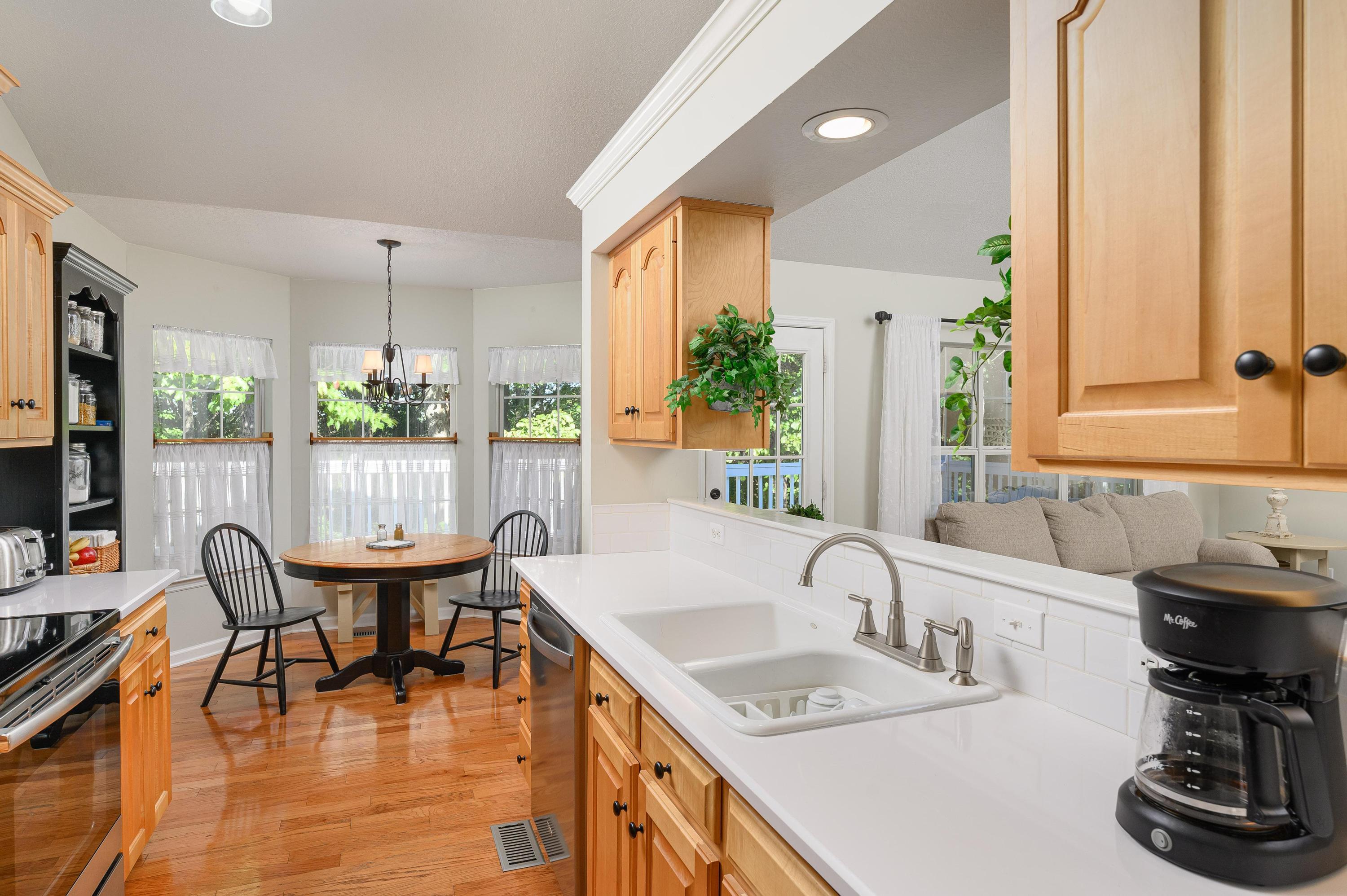 9942 Fielding Road Ooltewah, TN 37363 - Photo 23 of 38 Kitchen
