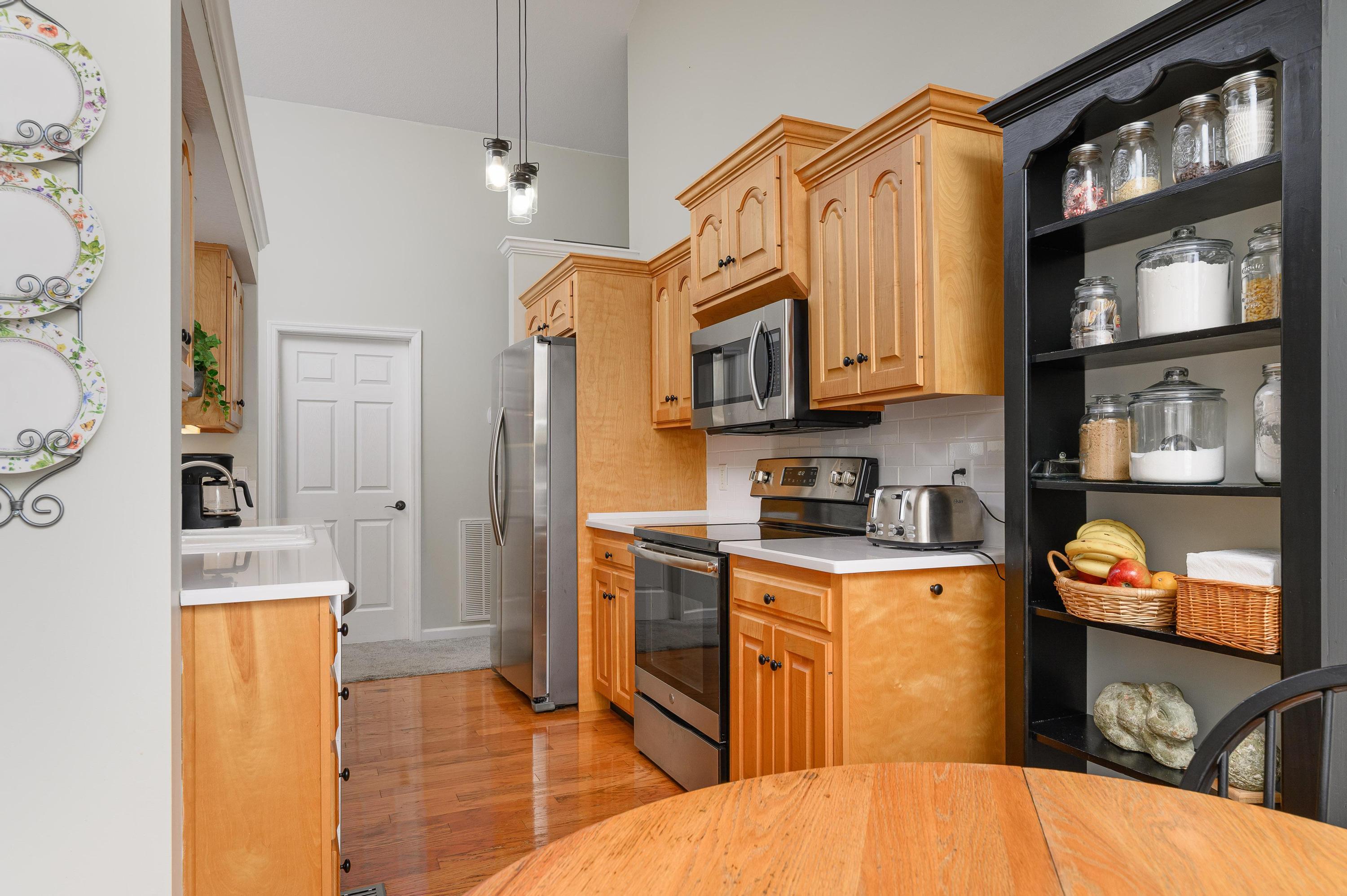 9942 Fielding Road Ooltewah, TN 37363 - Photo 26 of 38 Kitchen