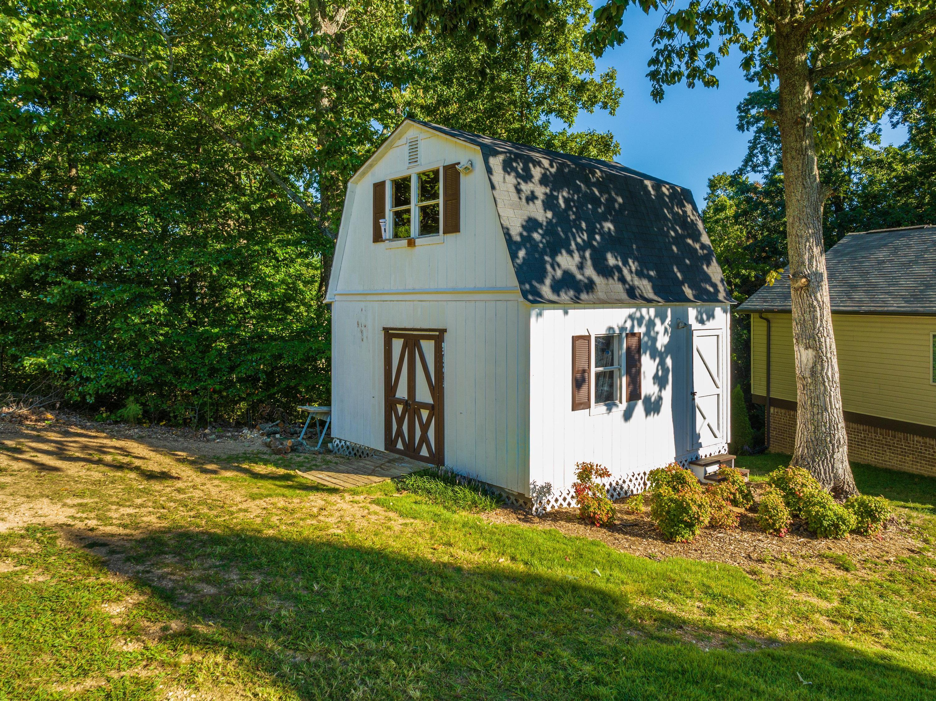 9942 Fielding Road Ooltewah, TN 37363 - Photo 5 of 38 Out Building