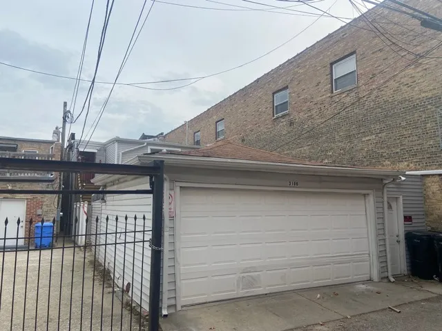 $1,800 | 3106 North Cicero Avenue, Unit 2, Chicago, IL 60641