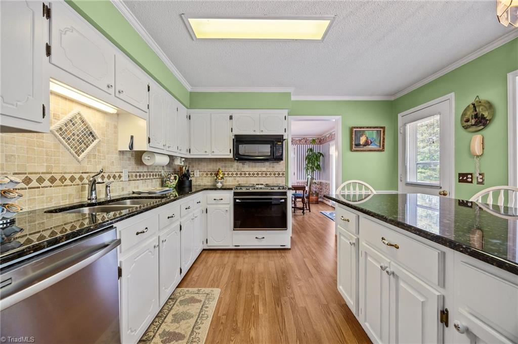 786 Central Road Clemmons, NC 27012 - Photo 29 of 49