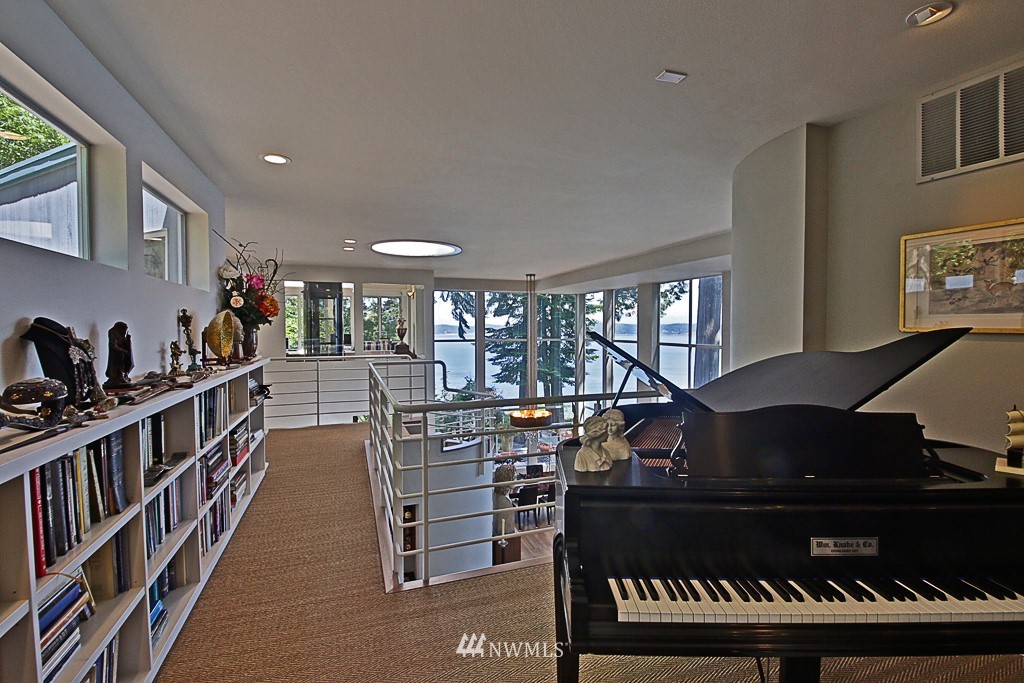 3295 Fox Spit Road Langley, WA 98260 - Photo 12 of 25 Gallery Image 12