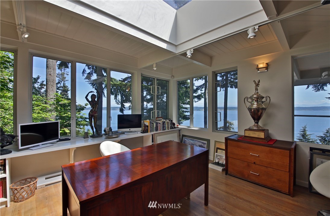 3295 Fox Spit Road Langley, WA 98260 - Photo 13 of 25 Gallery Image 13