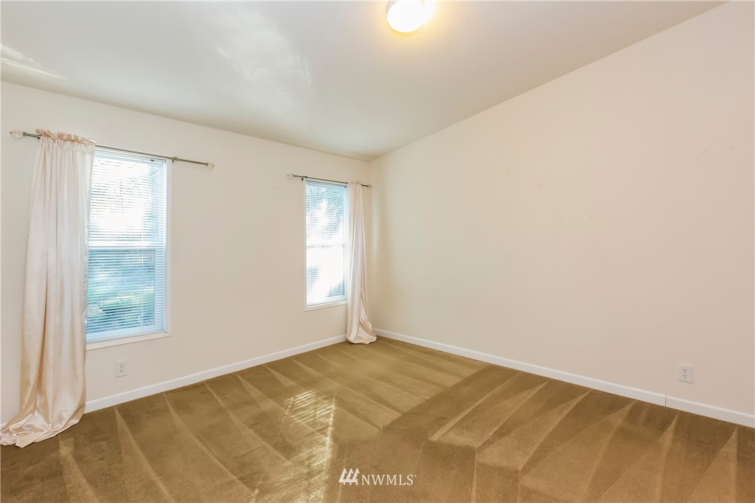 2940 Harris Road Southeast Port Orchard, WA 98366 - Photo 14 of 37 Gallery Image 14