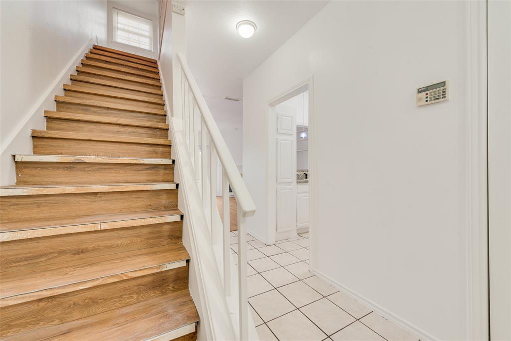 14277 Preston Road, Unit 823 Dallas, TX 75254 - Photo 4 of 25 a view of entryway