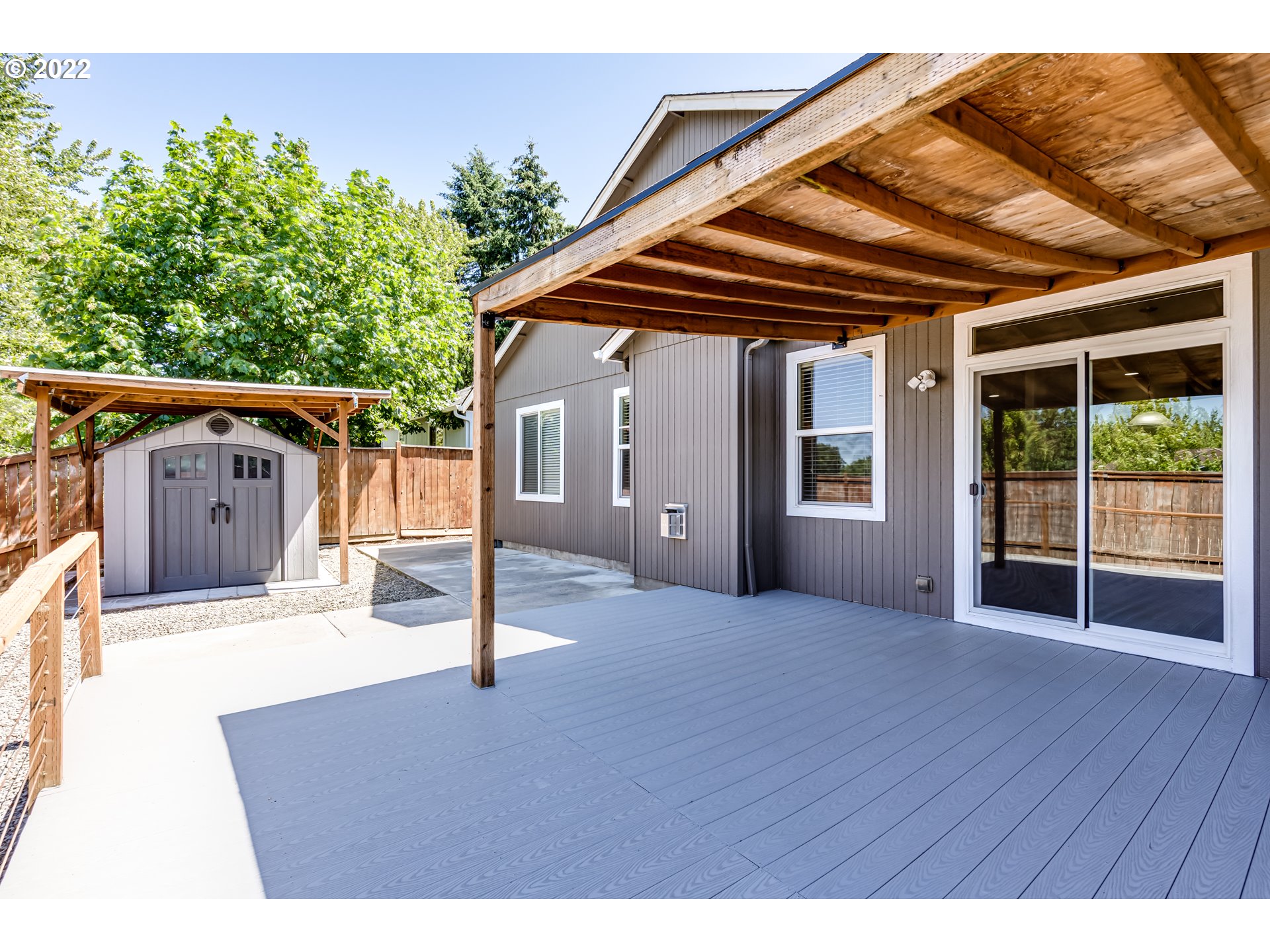 507 South 48th Place Springfield, OR 97478 - Photo 27 of 31 a patio with table and chairs
