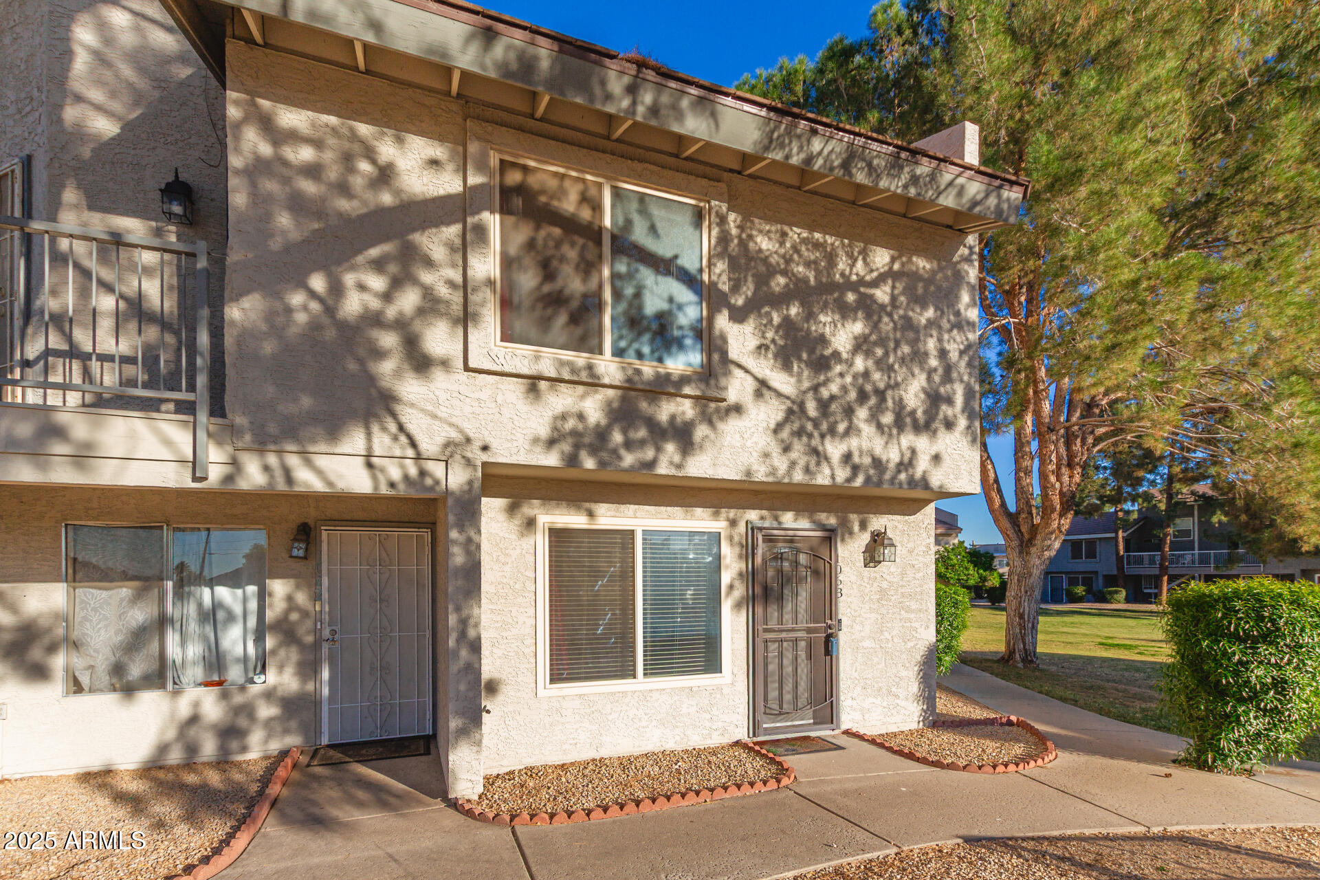 19601 North 7th Street, Unit 1063 Phoenix, AZ 85024 - Photo 3 of 26 a view of a large brick building