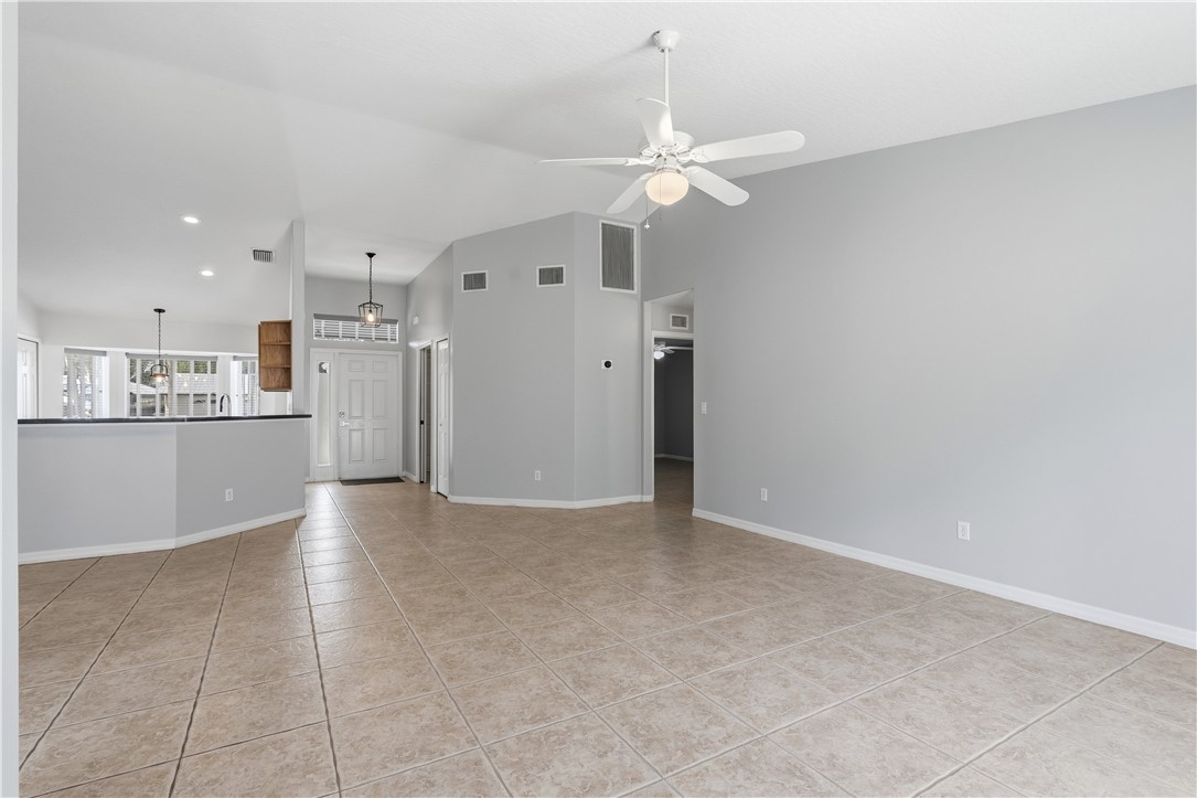 352 Quarry Lane Sebastian, FL 32958 - Photo 12 of 36