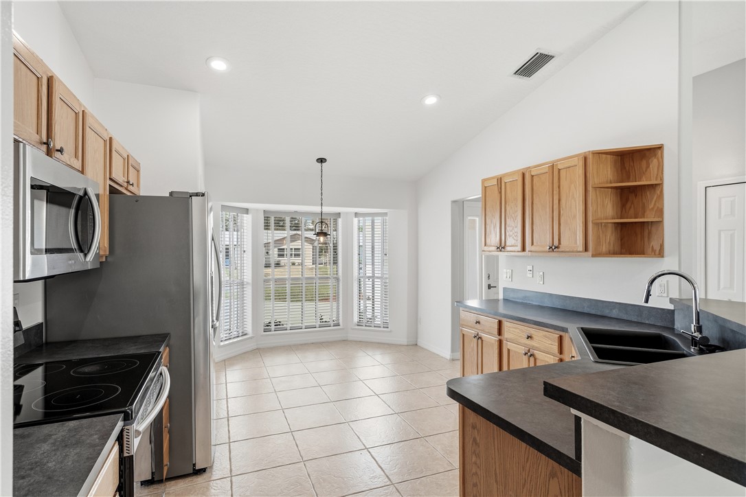 352 Quarry Lane Sebastian, FL 32958 - Photo 13 of 36