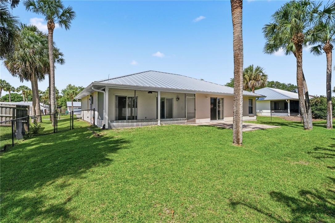 352 Quarry Lane Sebastian, FL 32958 - Photo 19 of 36