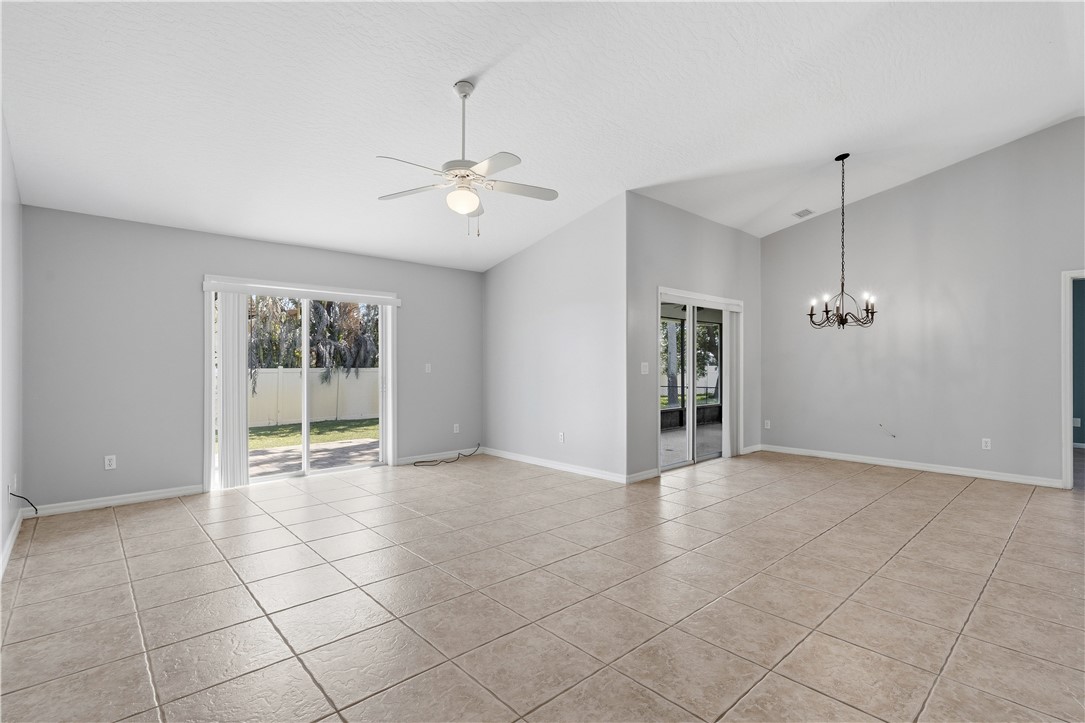 352 Quarry Lane Sebastian, FL 32958 - Photo 5 of 36