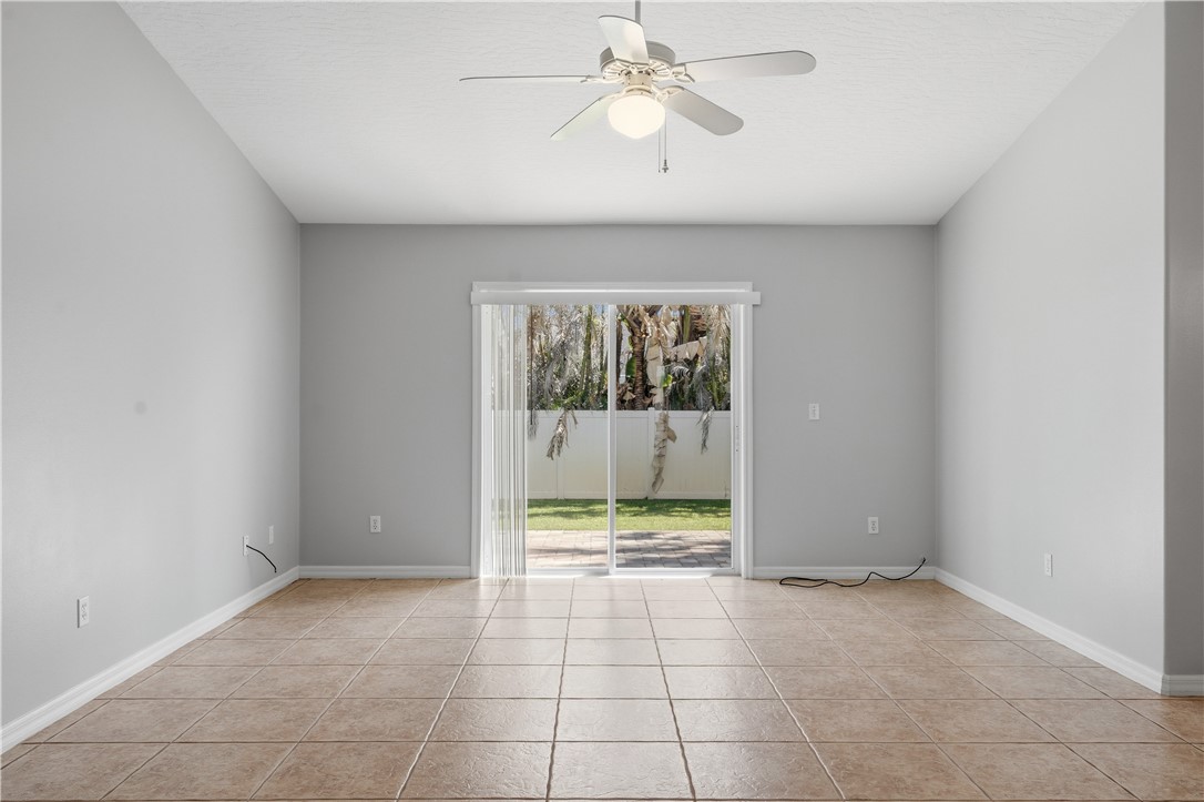 352 Quarry Lane Sebastian, FL 32958 - Photo 9 of 36