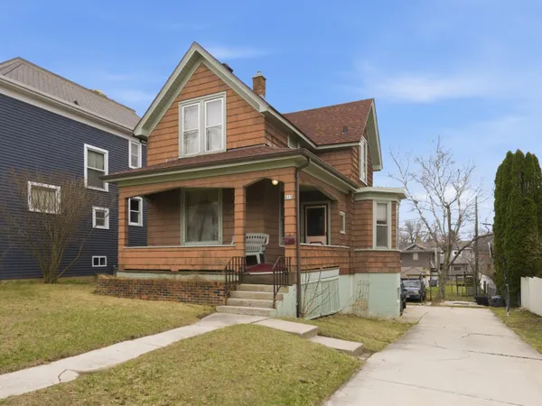 $150,000 | 413 New York Avenue, Sheboygan, WI 53081